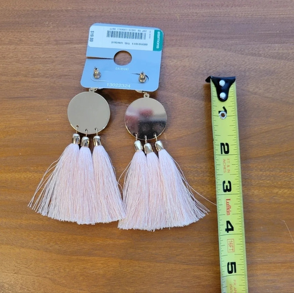 NWT Pineapple Studs with pale pink tassles Simmons Fashion  Jewelry Earrings - Picture 4 of 5